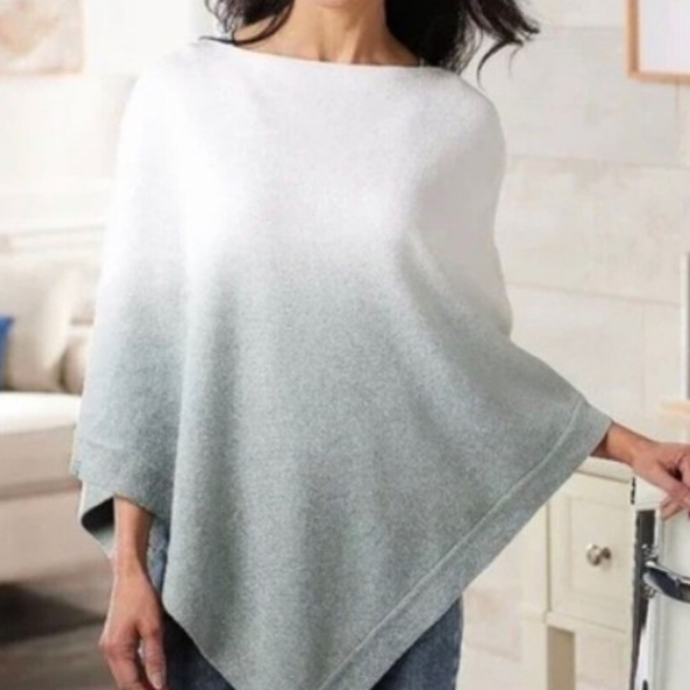 New! Barefoot Dreams CozyChic Ultra Lite Ombre Mint/White Poncho, L/OSFA.